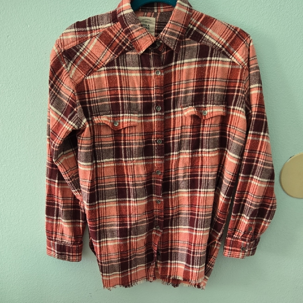 Billabong Flannel Button Up Collared Plaid Shirt In Red Tones Womens Sz Medium
